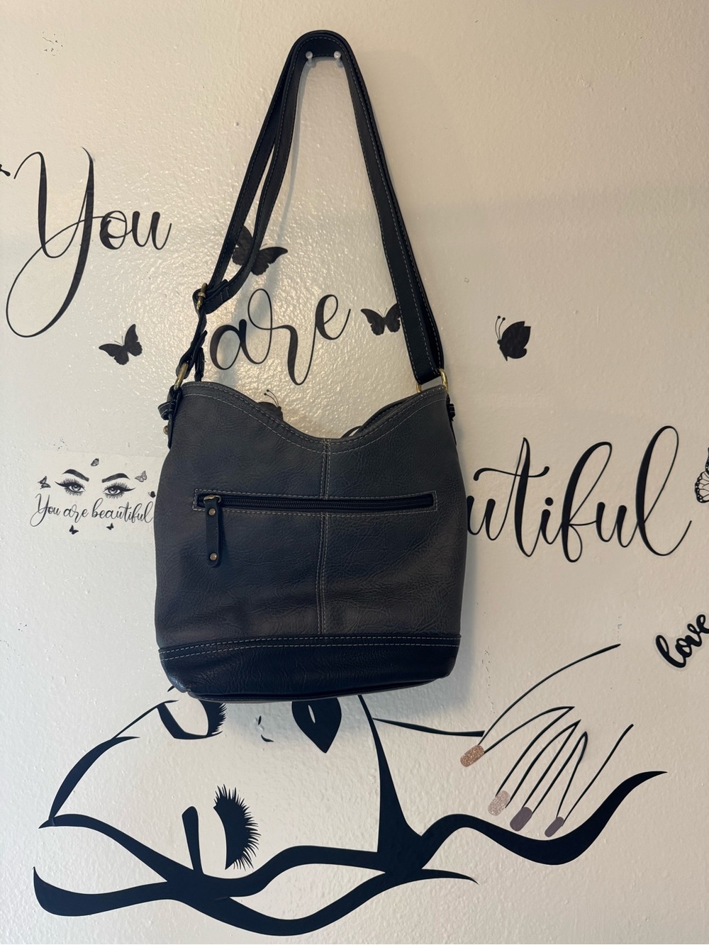 b.o.c. Gray and Black Leather Crossbody Bag - Picture 4 of 10